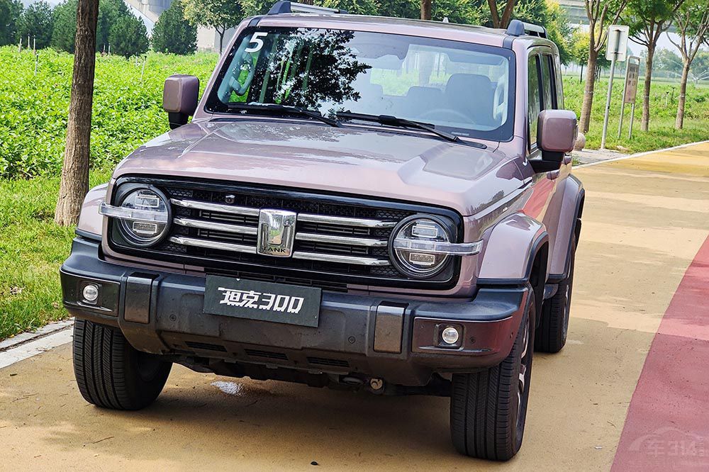 �I���a(ch��n)Ӳ��SUV���J(r��n)��(zh��n)�@3�����r����H��