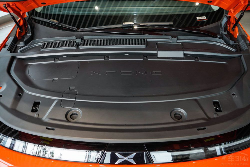 ��˹��Model Y��С�iG6���l�����(y��u)�x��