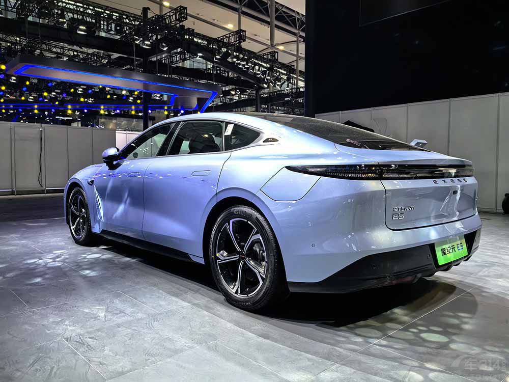 純電卷出天際 盤點(diǎn)12月值得期待的純電車 純電卷出天際 盤點(diǎn)12月值得期待的純電車