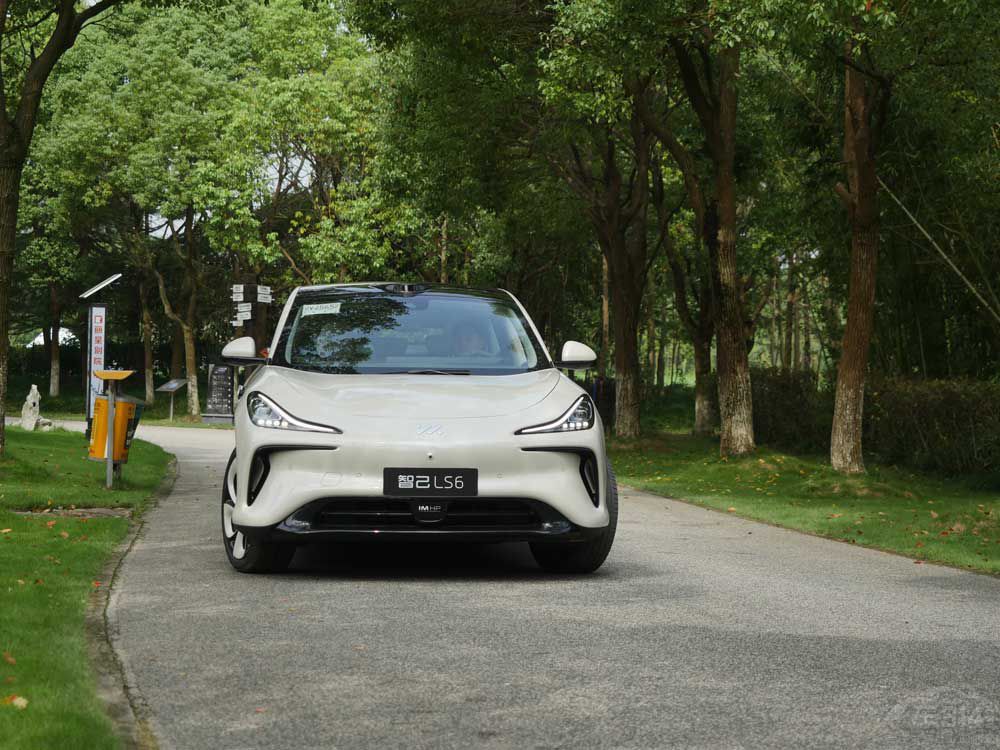 �����D���㿴�����Ǽ�LS6����͹��ˣ�