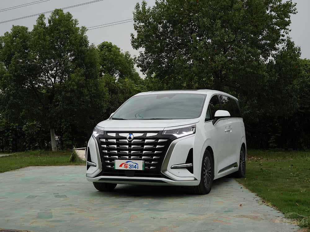 �ȁ���2023�ꡰ�N�ڡ��]���� �������{ʲô