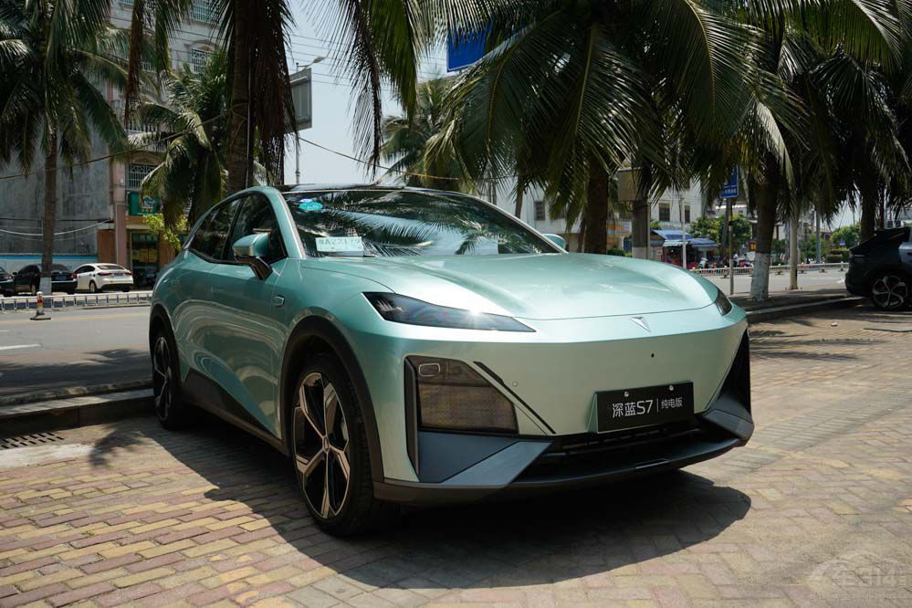 �A��20���f��������I�����a(ch��n)�����SUV��