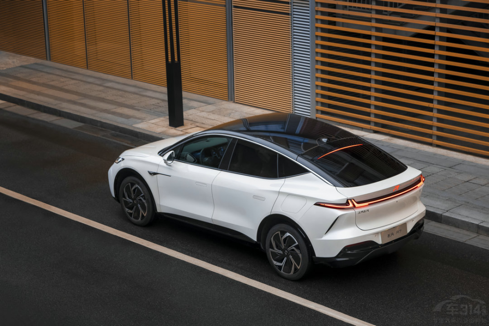 ��˹��Model Y��ƽ�� �w��R7��(du��)��С�iG6