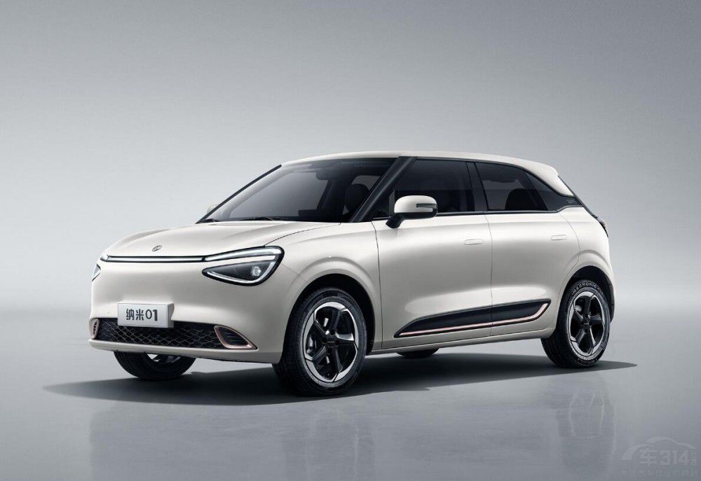 不怕側(cè)方不怕堵 小車才是城市通勤的王道 不怕側(cè)方不怕堵 小車才是城市通勤的王道