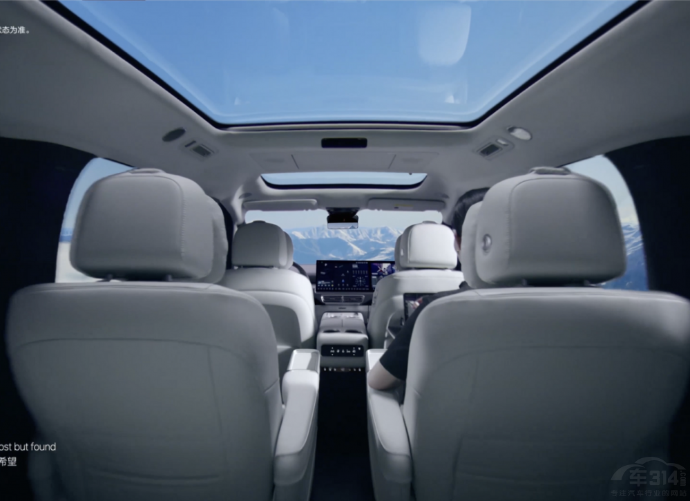 ����MEGA�I����P�c3������MPV܇��