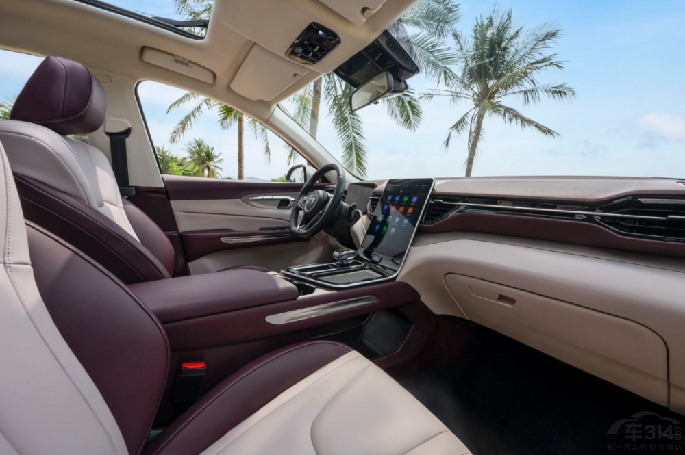 無懼嚴(yán)寒風(fēng)雪 一汽奔騰T90伴你溫暖出行 無懼嚴(yán)寒風(fēng)雪 一汽奔騰T90伴你溫暖出行