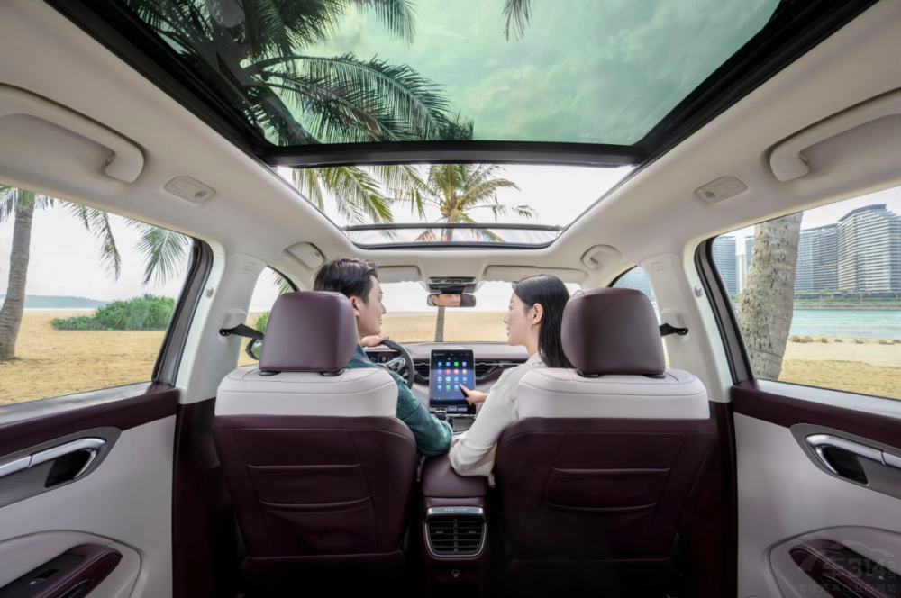 無懼嚴(yán)寒風(fēng)雪 一汽奔騰T90伴你溫暖出行 無懼嚴(yán)寒風(fēng)雪 一汽奔騰T90伴你溫暖出行