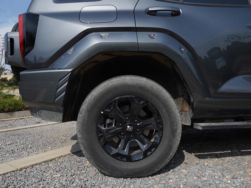 Ӳ��SUV��̹��400 Hi4-T��(du��)�ȷ��̱���5