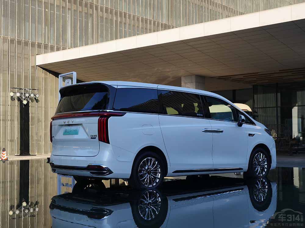 �L��κ�Ƹ�ɽDHT-PHEV�����v��D9 DM-i