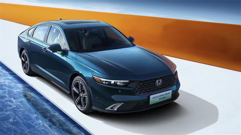 比亞迪漢DM-i榮耀版對比本田雅閣e:PHEV 比亞迪漢DM-i榮耀版對比本田雅閣e:PHEV