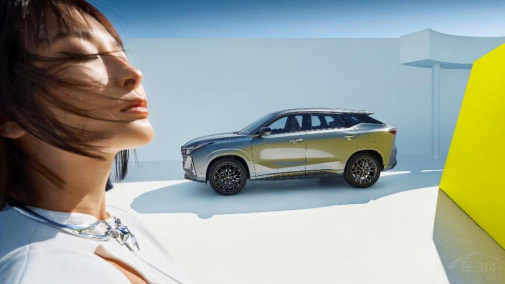 12.79萬先享藍(lán)鯨動力 長安UNI-Z強(qiáng)勢入局 12.79萬先享藍(lán)鯨動力 長安UNI-Z強(qiáng)勢入局