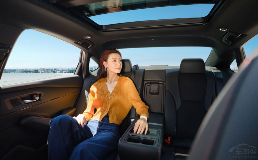 時(shí)代的“前行者” 英仕派的“價(jià)值消費(fèi)”主義 時(shí)代的“前行者” 英仕派的“價(jià)值消費(fèi)”主義