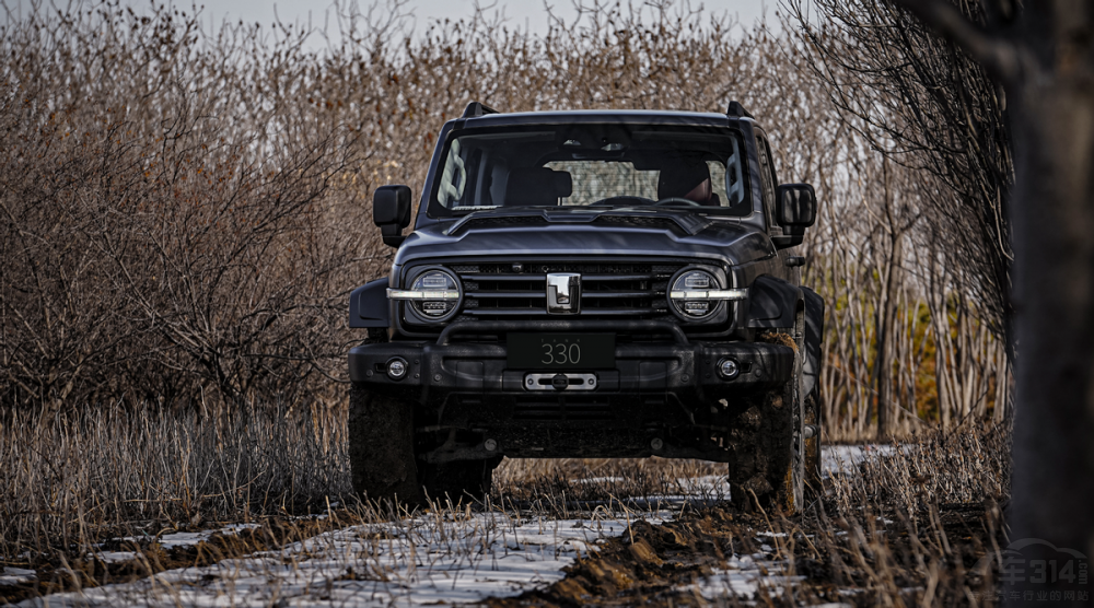 Ӳ��SUV�P�c(di��n) �l(shu��)����ԽҰ�����ڡ������^����