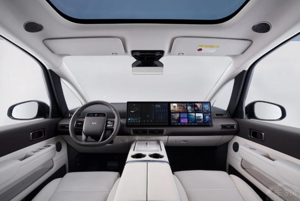 ݛՓ�p��������MEGA���ܷ������\(y��n)�D(zhu��n)�C(j��)��