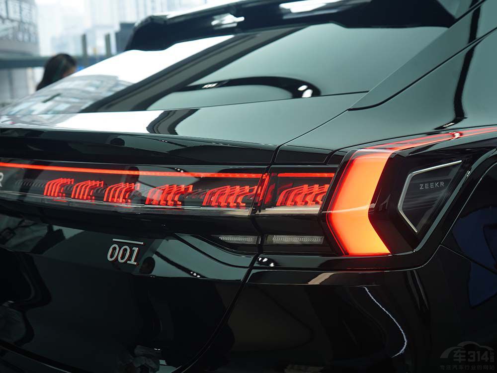 �����܇�������Q�t��EH7���ȘO�001