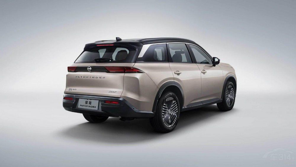 3���ߴ�SUV���u�����g��������������