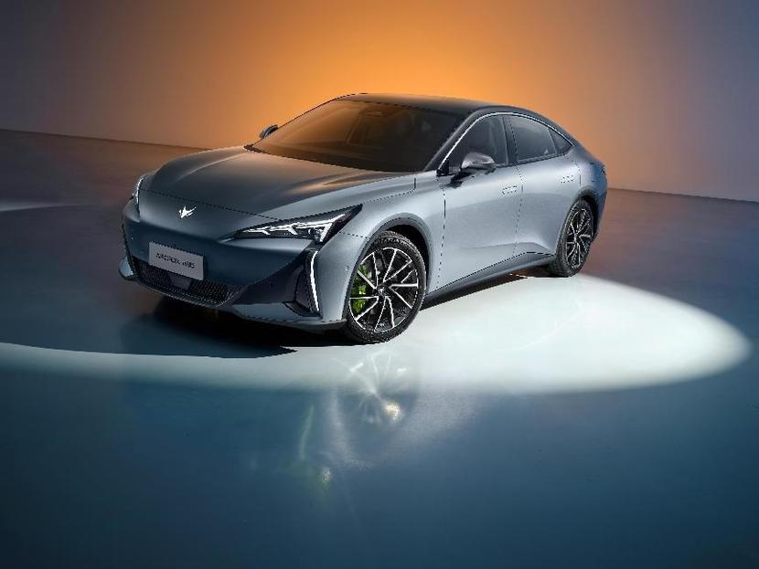 比小米SU7更具品價比阿爾法S5如何做到 比小米SU7更具品價比阿爾法S5如何做到