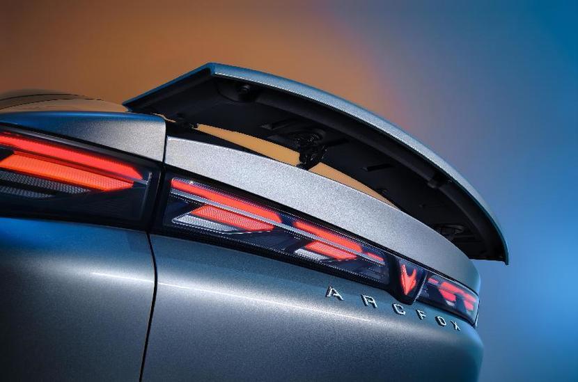 比小米SU7更具品價比阿爾法S5如何做到 比小米SU7更具品價比阿爾法S5如何做到