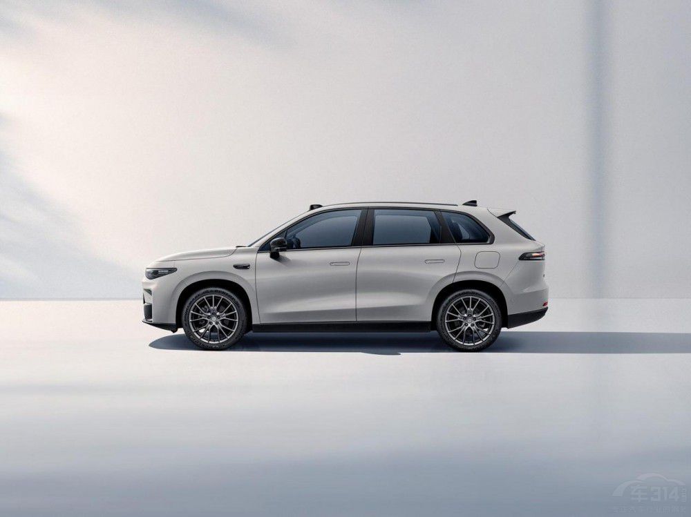 ���{S7������C10���l��SUV���ԃr��֮����