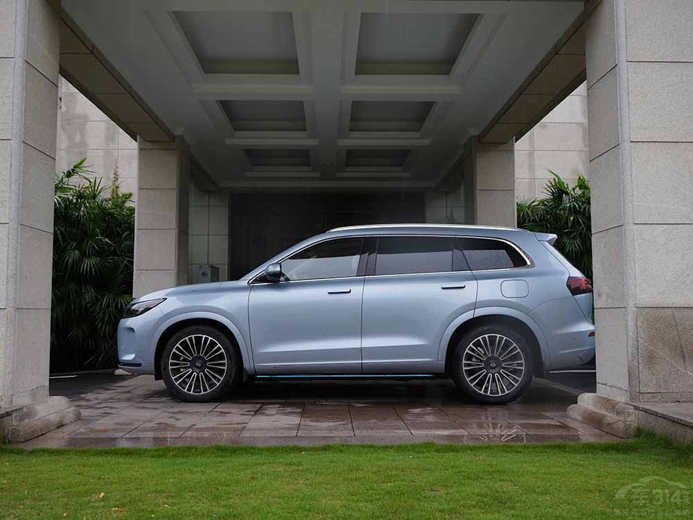 �����B�m(x��)KO����������4���@׃����������