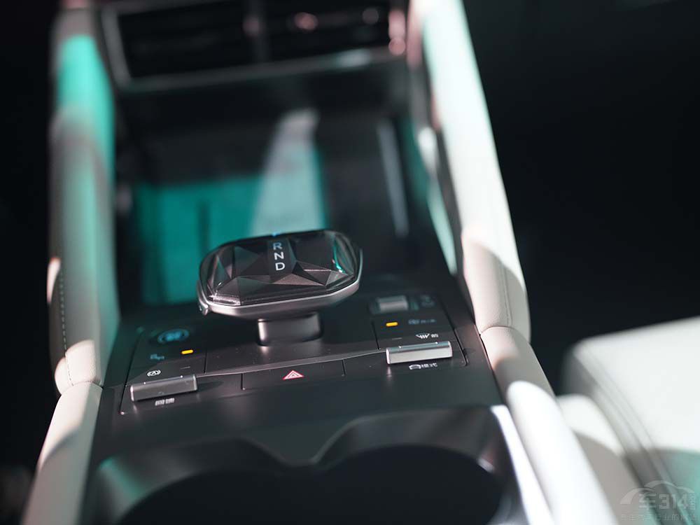 �A(y��)��10�f�I����܇�����������@3����܇