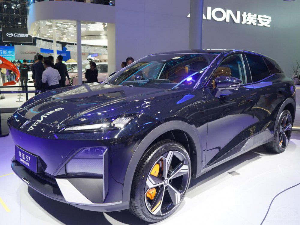 ��н��ͥ�ĵ�һ�vSUV�����^��20�f���