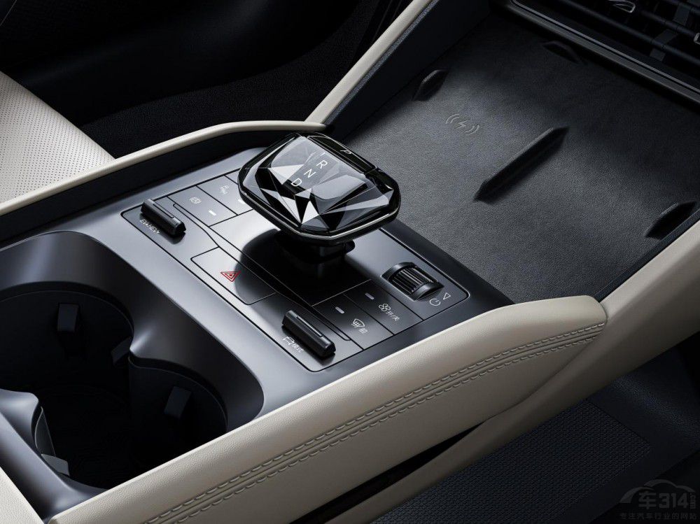 �P�c��������е�����Դ���T�����I܇