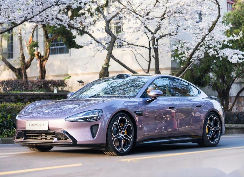 �Ǽ�L6����ֱ�ӽoС��SU7����(d��ng)�^һ��������