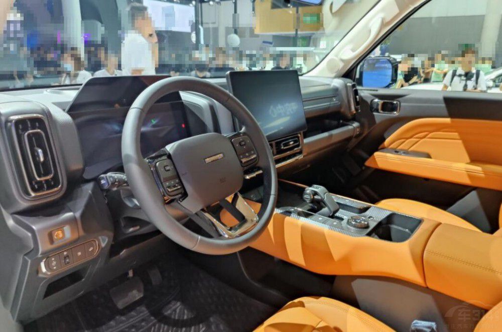 �ϰ������Ӳ��SUV����Ȼ�](m��i)�з��̱���5��