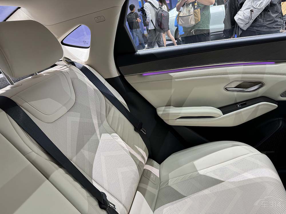 ����Դ����܇���ȁ�����L�����{SL03�x�l