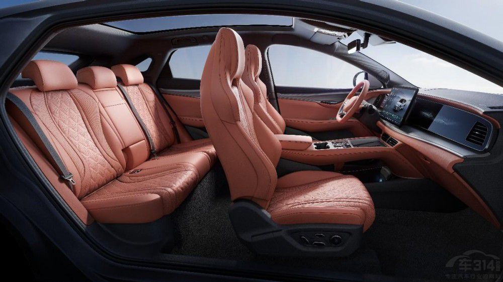 �P�c(di��n)���ڸߟ�ȵ�SUV܇��