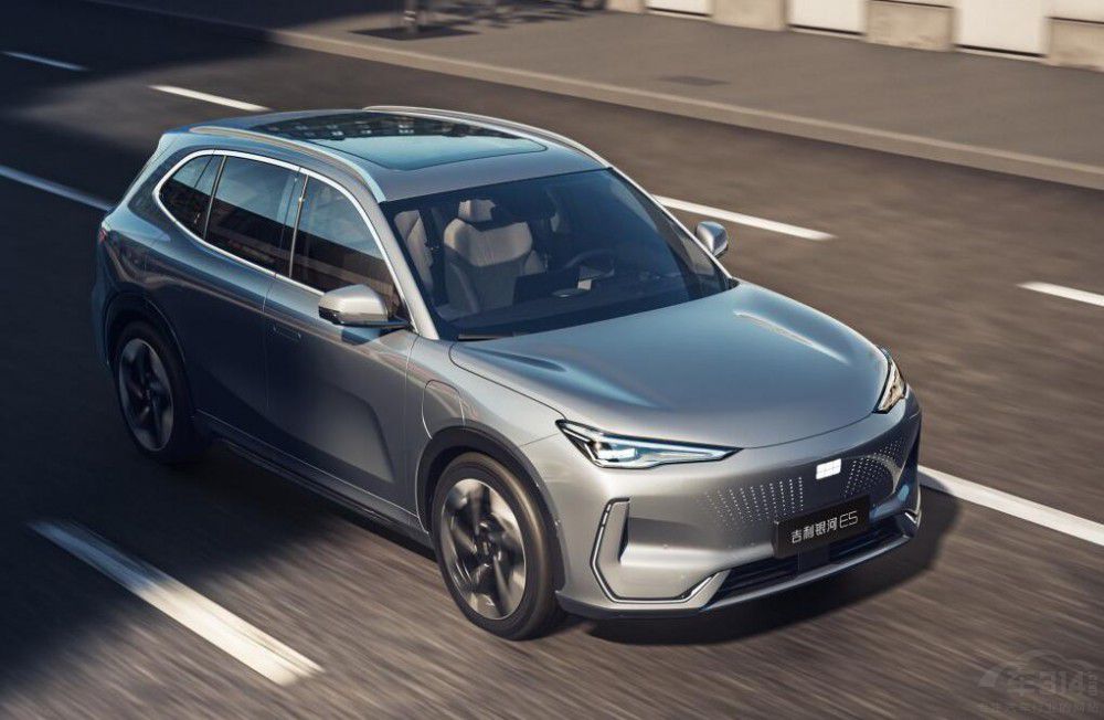 �°���ֵ���ڴ�������SUV���ԃr�ȶ����e