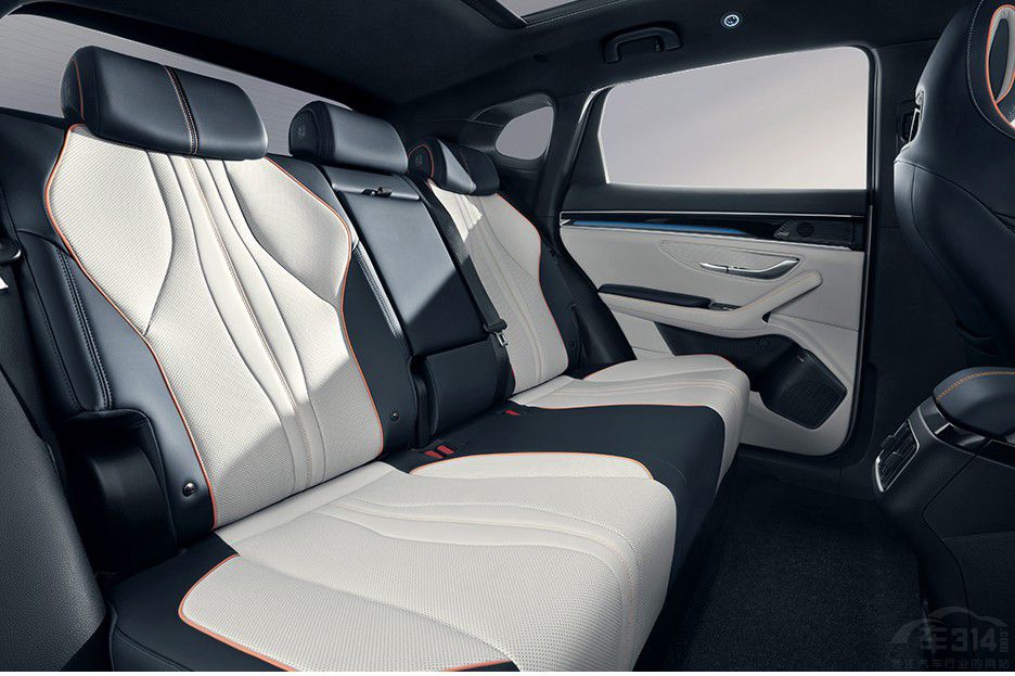 10�f(w��n)��(j��)���SUV��ô�x�������{(l��n)��c�ȁ���