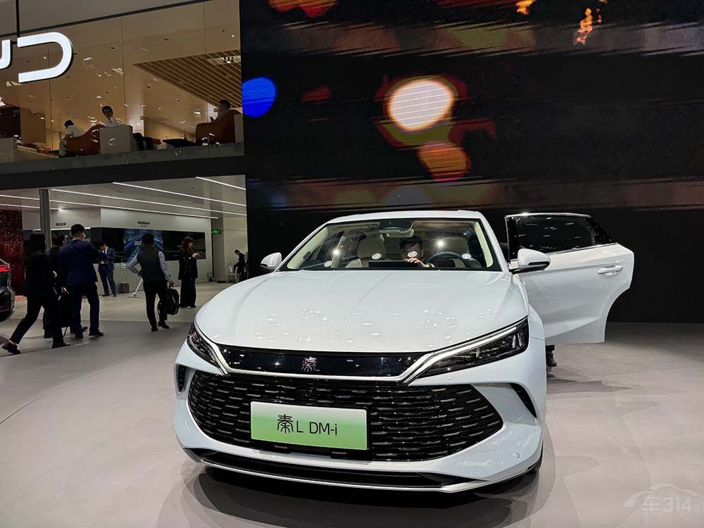 奇瑞風云 A8賣不過比亞迪秦 L看看這幾點 奇瑞風云 A8賣不過比亞迪秦 L看看這幾點