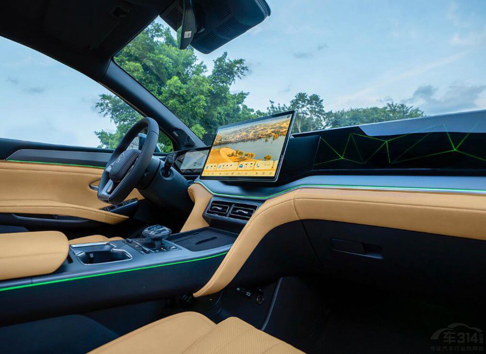 價格完全一致比亞迪“雙宋”到底該如何選擇 價格完全一致比亞迪“雙宋”到底該如何選擇