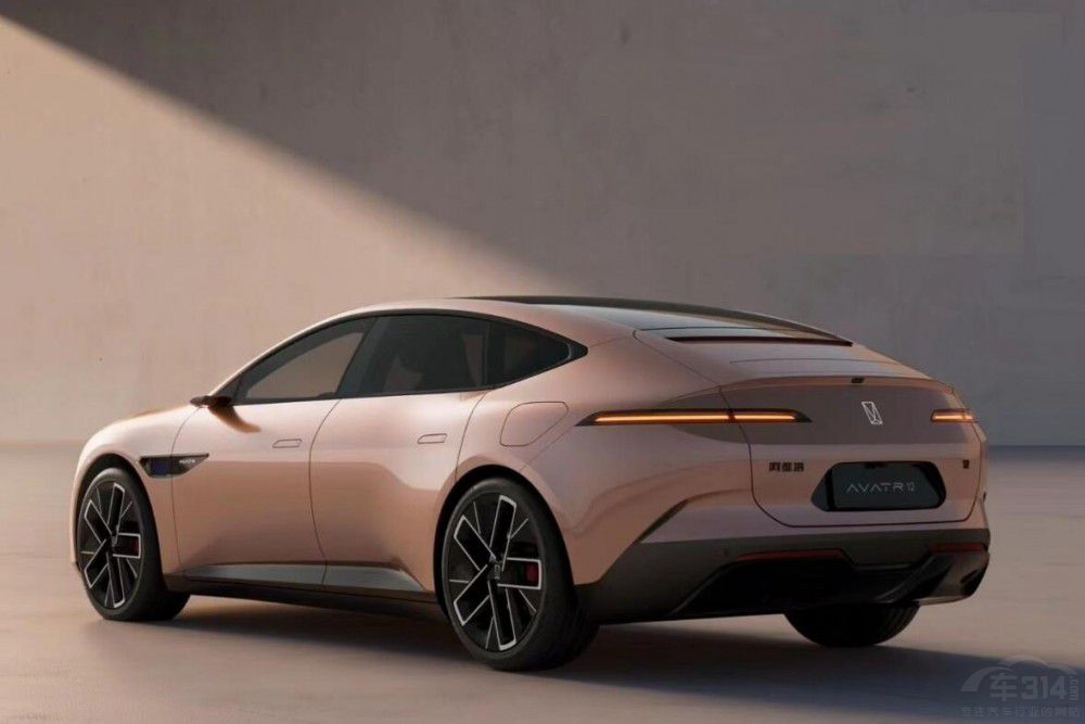 �°�����ֵ���ڴ����I܇��������I�Ă���