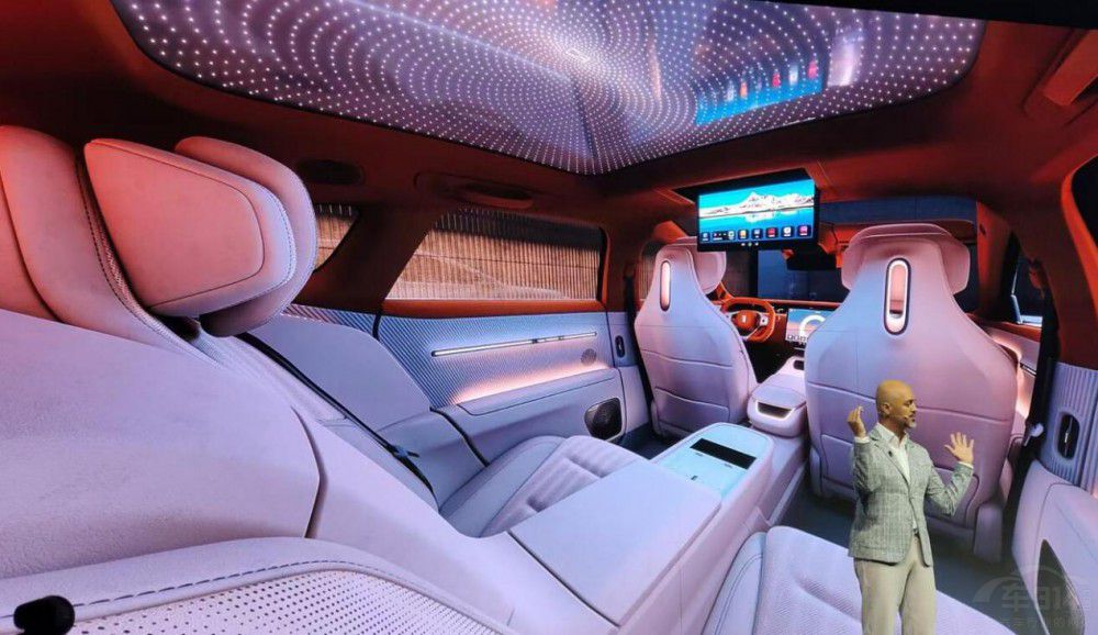 ���ڡ���������������܇���F�������F����