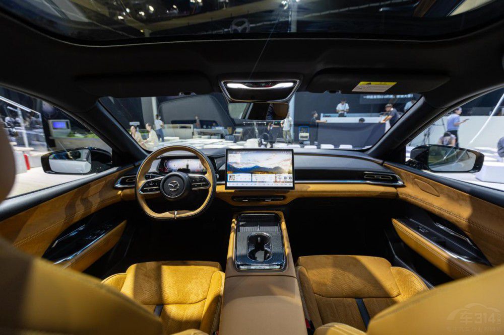 MAZDA EZ-6�I(l��ng)�����2024�ɶ���(gu��)�H܇(ch��)չ