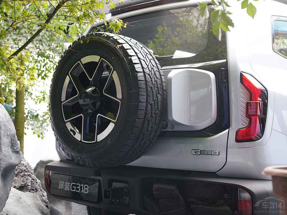 國慶戶外越野 選深藍(lán)G318還是豐田漢蘭達(dá) 國慶戶外越野 選深藍(lán)G318還是豐田漢蘭達(dá)