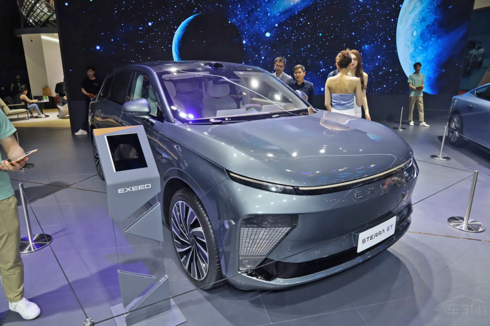 �ۃr����20�f���д���SUV �I������ٍ����