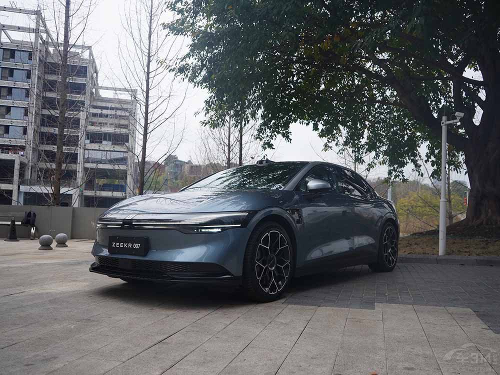 00����|(zh��)��Ů�ؿ� �@3��܇(ch��)���CityDrive��