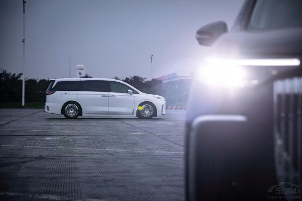 �M��m(x��)��ͻ��1400���� ���D�������Ӳ��