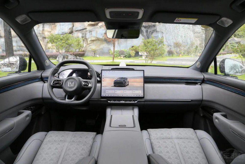 ��ë��Y������ �@�׿�����SUV��Ӳ���Č�(sh��)��