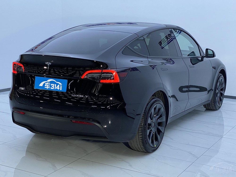 ����PK���⣬���S��07��(du��)����˹��Model Y