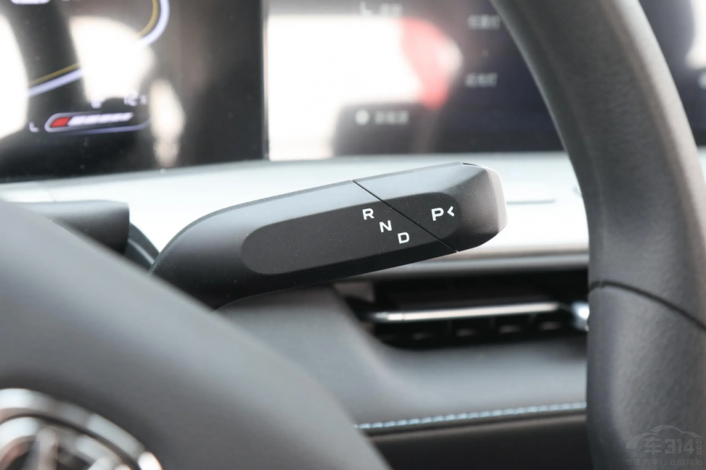 Ƥ��Ҳ���Ժ����L(f��ng) �L(zh��ng)���C�ֺ��m��Ů����