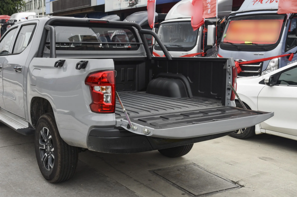 �b�d������(qi��ng)���ϰ��IƤ��߀�����L���C�֣�