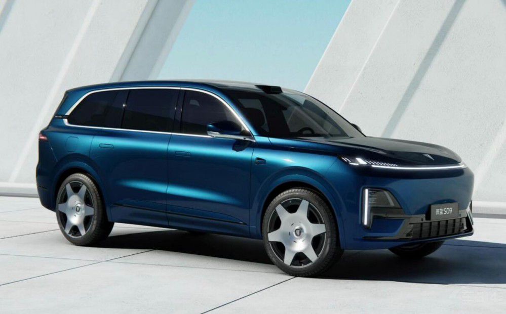 2025���ɶ��� �����@�׿�SUV̫��θ����