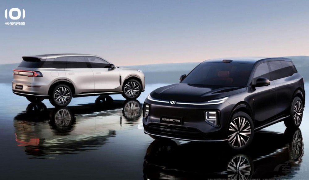 2025���ɶ��� �����@�׿�SUV̫��θ����