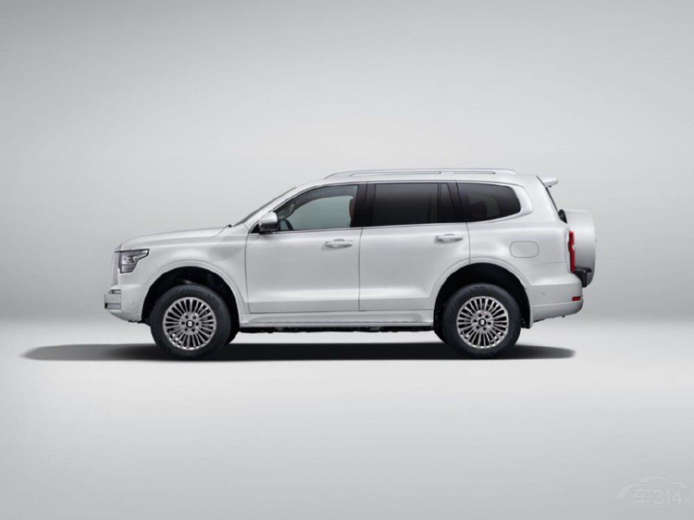 30萬級豪華硬派越野 有哪些天花板級車型 30萬級豪華硬派越野 有哪些天花板級車型