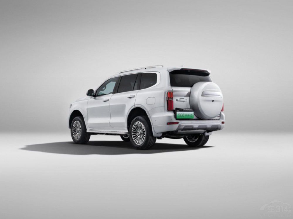 30萬級豪華硬派越野 有哪些天花板級車型 30萬級豪華硬派越野 有哪些天花板級車型